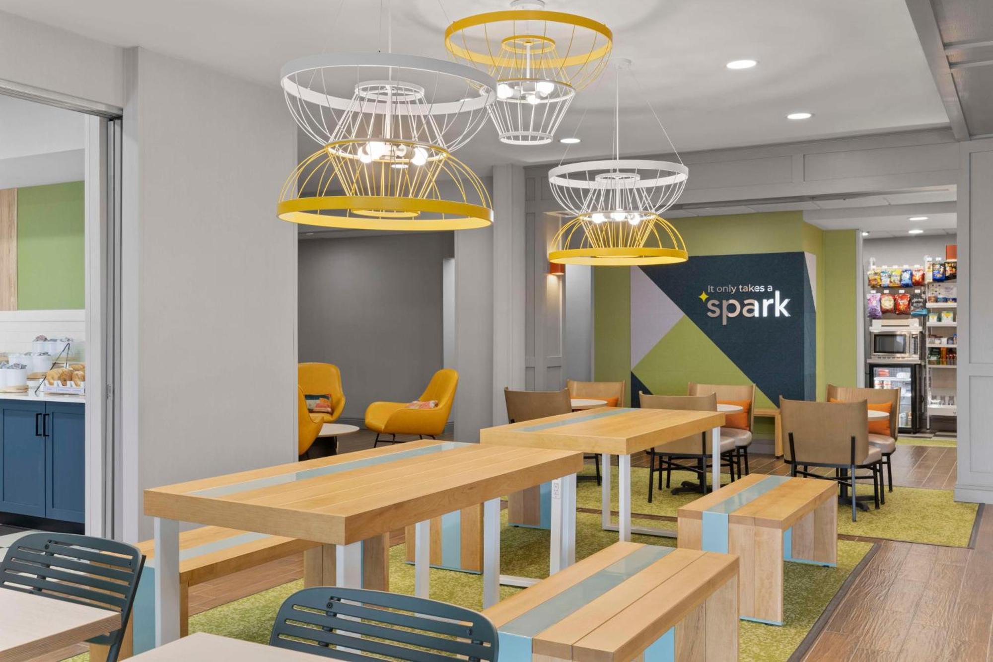 Spark By Hilton Newcomerstown Dış mekan fotoğraf
